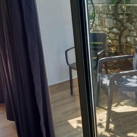 Ferienwohnung Lino House Sarandë Exterior foto